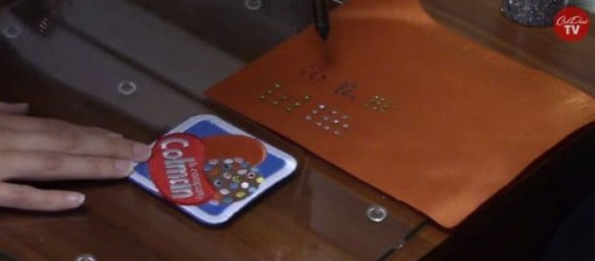Bling-to-embroidery-glitz-up-motif-tool-510x300