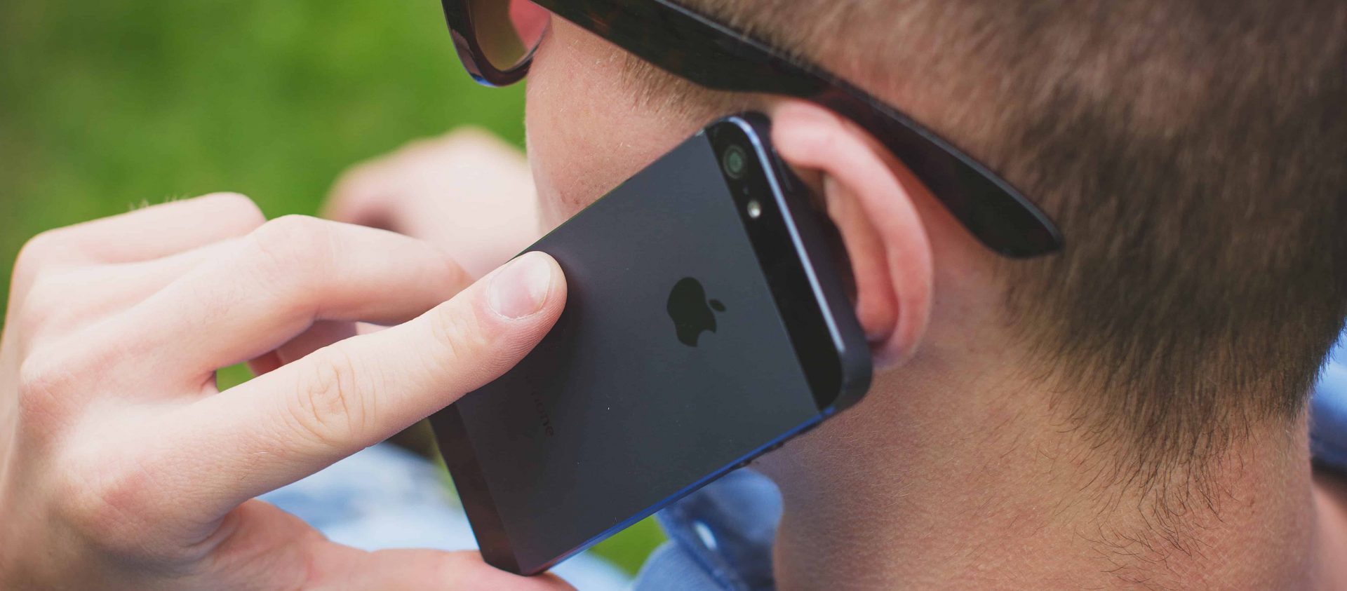 Using the phone to build your custom apparel business